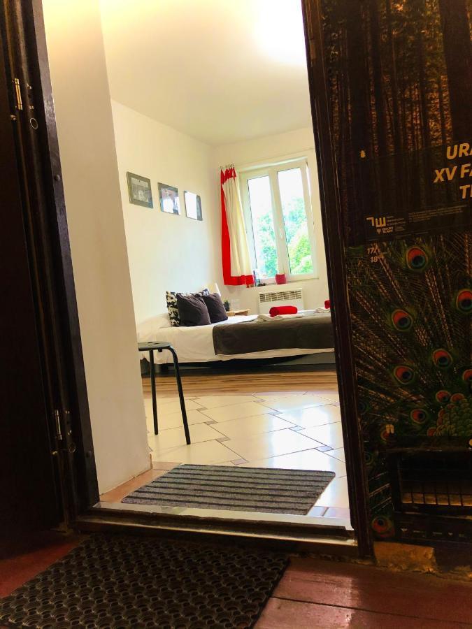 Art Mieszkanie Blisko Dworca Pkp Walbrzych Miasto Bagian luar foto